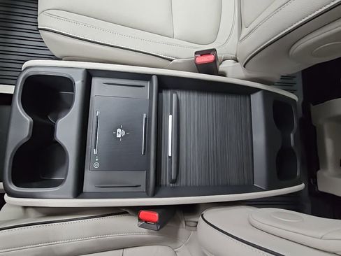 New 2026 Honda Odyssey Touring image 23