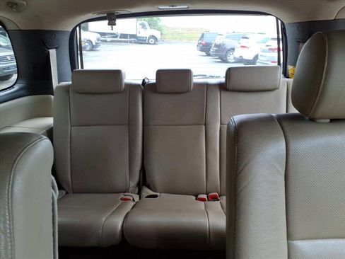 Used 2011 Toyota Sequoia Platinum image 21