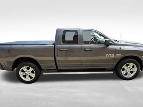 Used 2018 RAM 1500 Express w/ Express Value Package AWD/4WD image 4