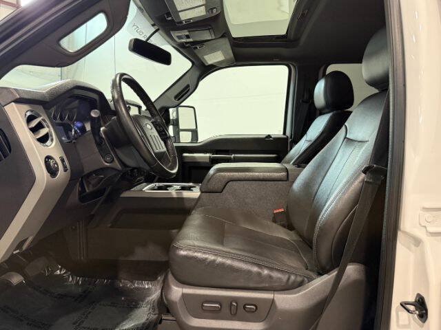 Used 2015 Ford F350 Lariat w/ Lariat Ultimate Package AWD/4WD image 16