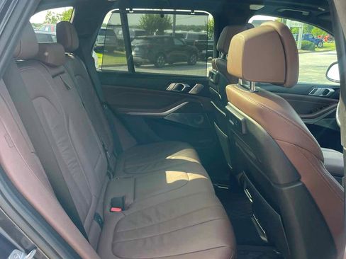 Used 2020 BMW X5 M50i w/ Executive Package image 23