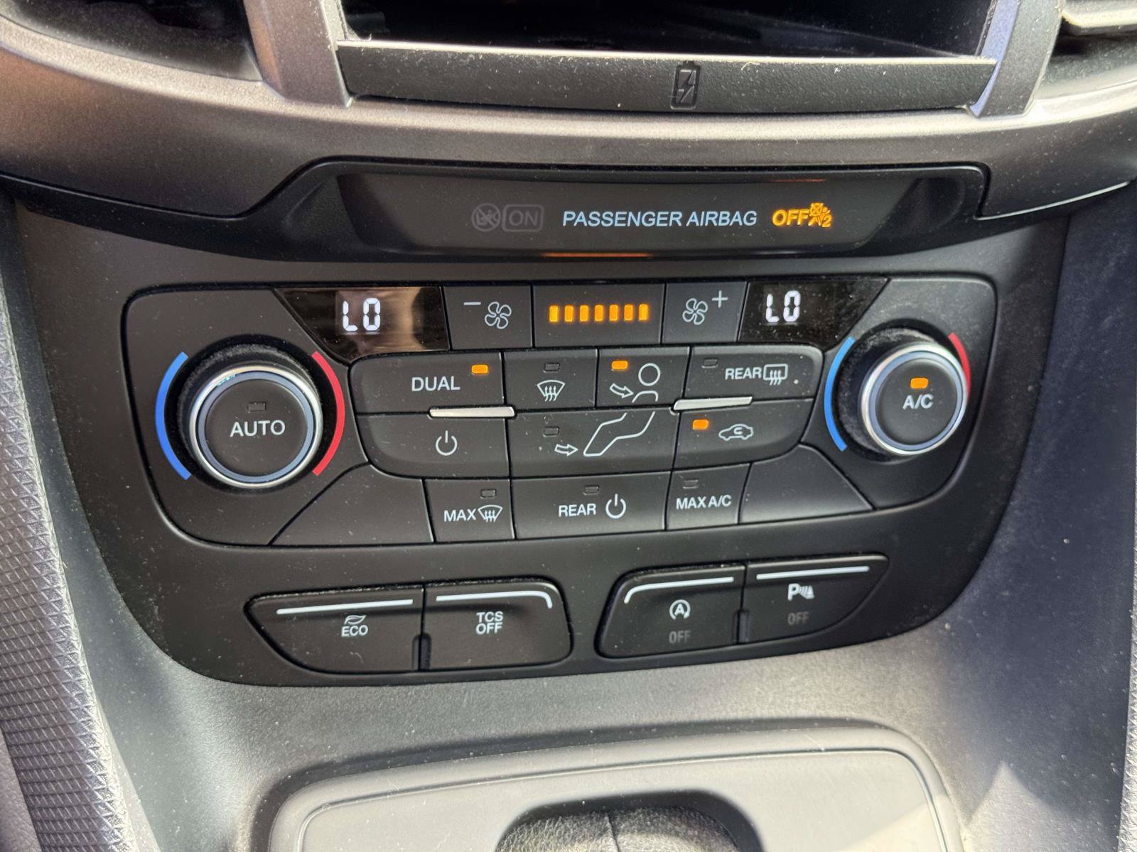 Used 2020 Ford Transit Connect XLT FWD image 26