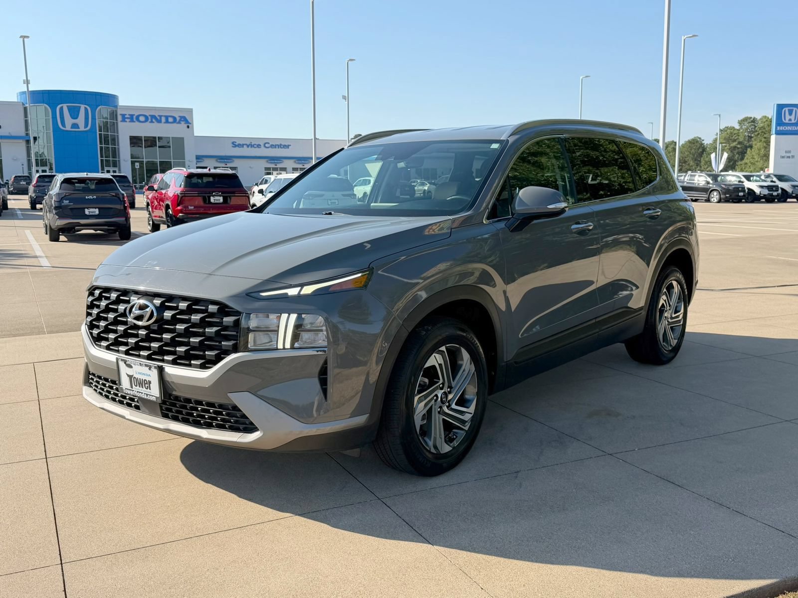 Used 2023 Hyundai Santa Fe SEL FWD image 3