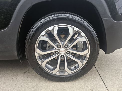 Used 2021 GMC Terrain SLT image 14