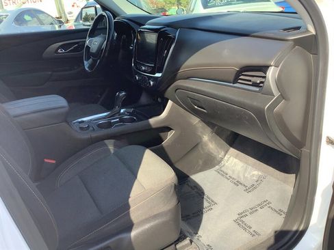 Used 2019 Chevrolet Traverse LT AWD/4WD image 14