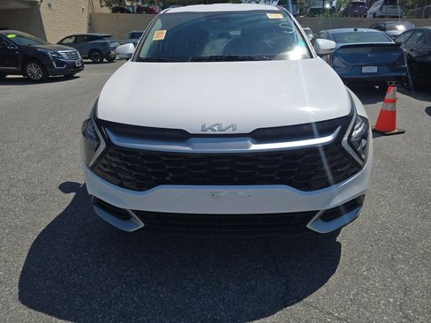 Used 2023 Kia Sportage EX FWD image 3