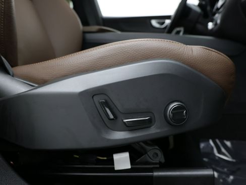 Used 2024 Volvo XC60 B5 Plus AWD/4WD image 35