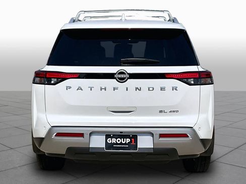 Used 2025 Nissan Pathfinder SL w/ Cargo Package AWD/4WD image 5
