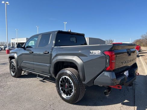 New 2026 Toyota Tacoma TRD Off-Road image 8
