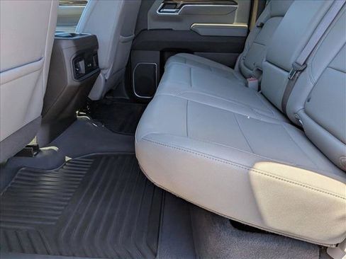 Used 2023 Chevrolet Silverado 1500 RST w/ Convenience Package II AWD/4WD image 17
