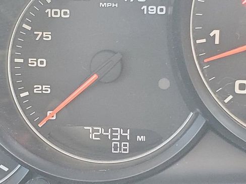 Used 2013 Porsche Panamera 4 Platinum Edition image 37