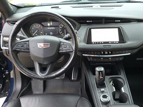 Used 2019 Cadillac XT4 Sport image 19