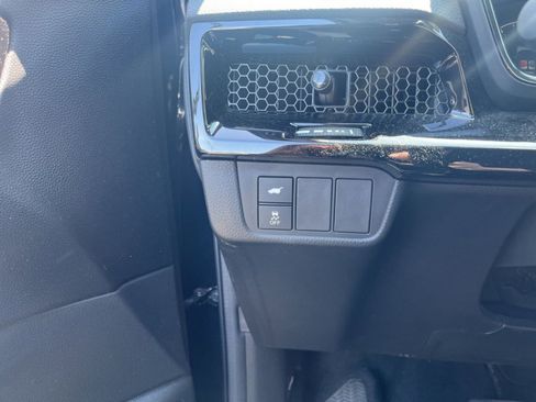 Used 2024 Honda CR-V EX-L image 15