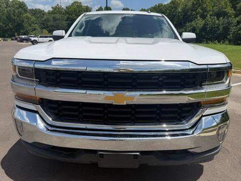 Used 2018 Chevrolet Silverado 1500 LT w/ All Star Edition AWD/4WD image 3