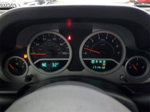 Used 2009 Jeep Wrangler Unlimited Sahara w/ Dual Top Group image 16