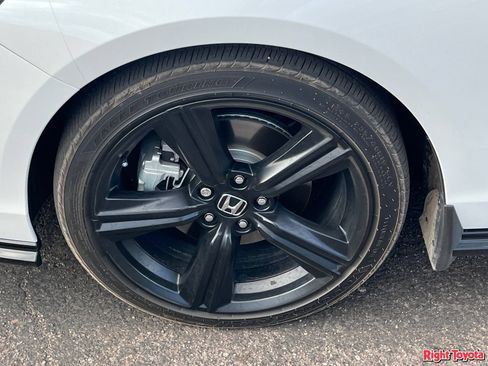 Used 2025 Honda Accord Sport image 8