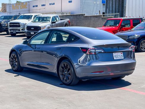 Used 2023 Tesla Model 3 Standard Range RWD image 2