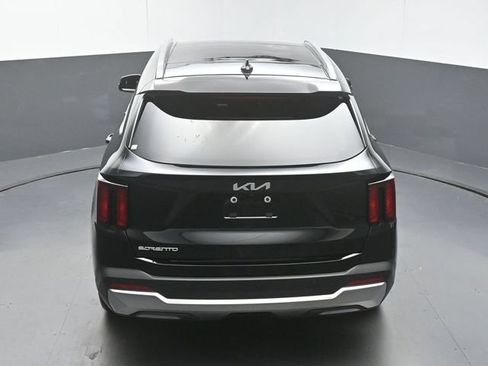 Used 2025 Kia Sorento S w/ Panoramic Sunroof Package FWD image 48