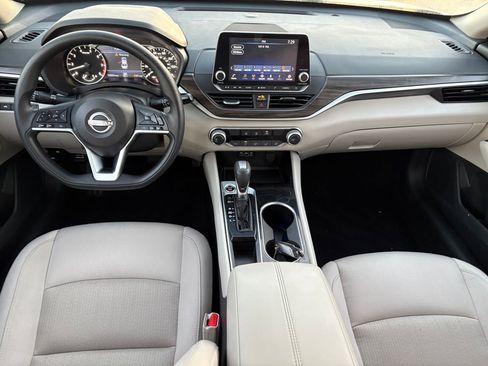 Certified 2024 Nissan Altima 2.5 SV image 13