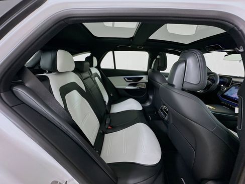 New 2026 Mercedes-Benz E 53 AMG 4MATIC Sedan image 30