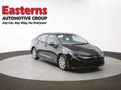 Used 2025 Toyota Corolla LE image 49