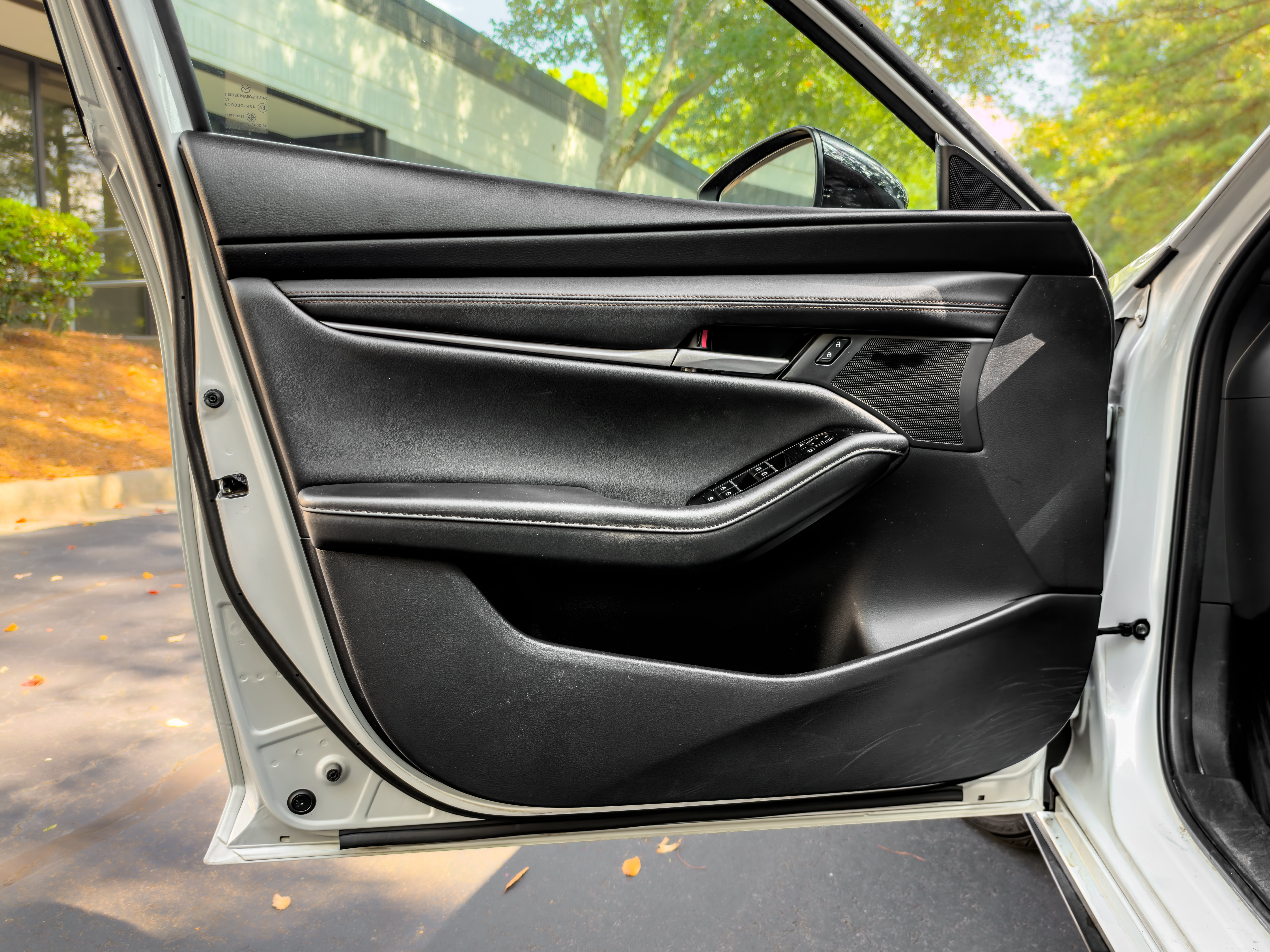 Used 2024 MAZDA MAZDA3 s FWD image 31