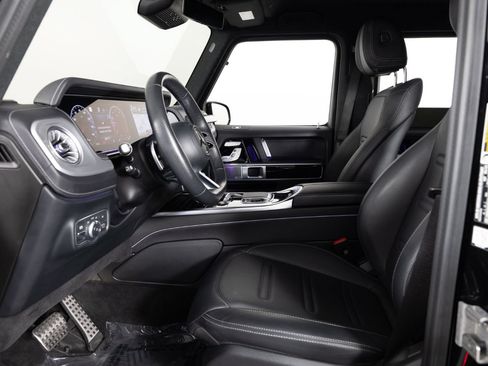 Used 2025 Mercedes-Benz G 550 w/ Exclusive Interior Package image 14