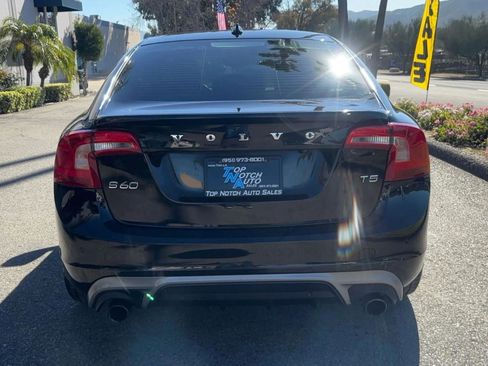 Used 2017 Volvo S60 T5 Dynamic w/ Vision Package image 5