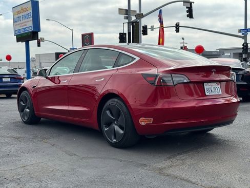Used 2019 Tesla Model 3 Standard Range Plus image 9