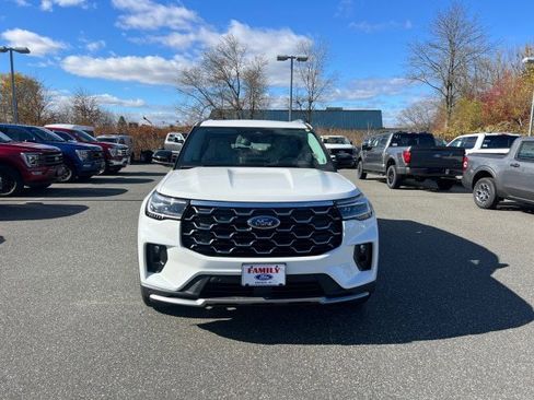 New 2026 Ford Explorer Platinum w/ LUX Leather Package AWD/4WD image 9