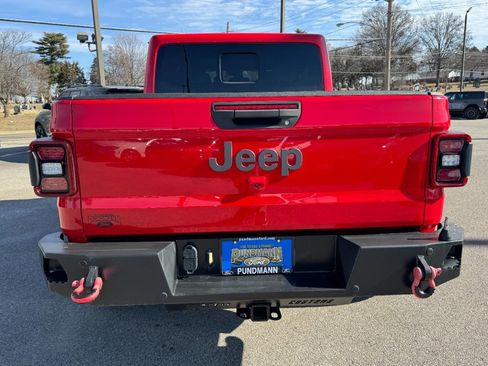 Used 2020 Jeep Gladiator Rubicon image 4