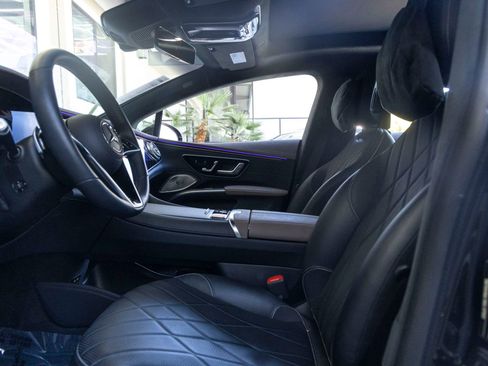 Used 2023 Mercedes-Benz EQS 580 4MATIC Sedan image 14