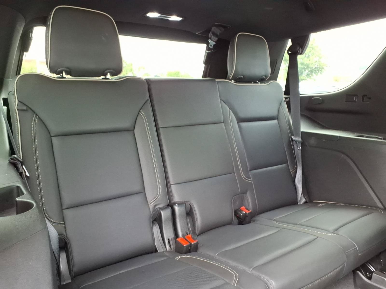 Used 2021 GMC Yukon SLT w/ SLT Luxury Plus Package AWD/4WD image 16