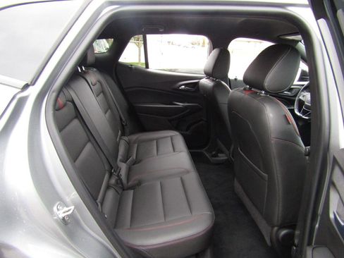 Used 2024 Chevrolet Trax RS w/ Driver Confidence Package image 21