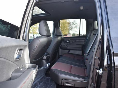 New 2026 Honda Ridgeline Black Edition image 8