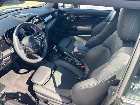 Used 2023 MINI Cooper S FWD image 3