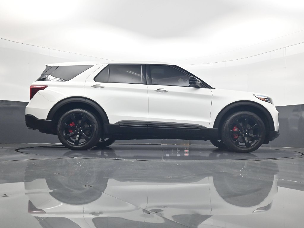 Used 2022 Ford Explorer ST w/ Equipment Group 401A AWD/4WD image 26
