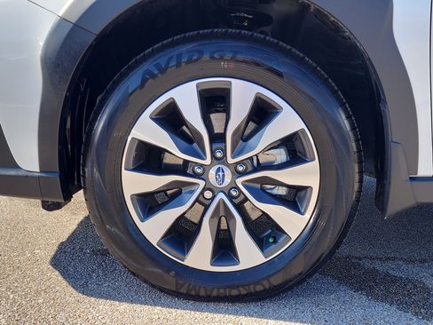 Certified 2025 Subaru Outback Touring XT image 9