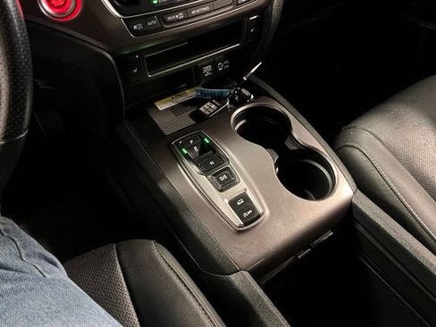 Used 2023 Honda Passport EX-L image 30