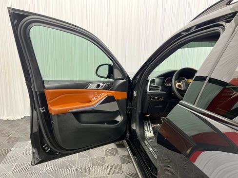 Used 2019 BMW X7 xDrive40i w/ Premium Package AWD/4WD image 24