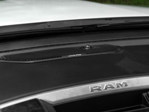 Used 2023 RAM 1500 Big Horn AWD/4WD image 38
