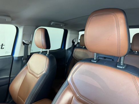 Used 2023 Ford Maverick Lariat w/ Equipment Group 500A Standard image 3