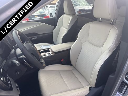 Used 2025 Lexus RX 350 image 10