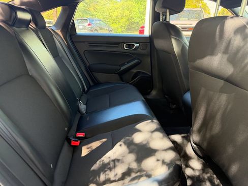Used 2023 Honda Civic Sport image 8