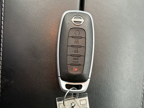Used 2023 Nissan Rogue SL AWD/4WD image 24