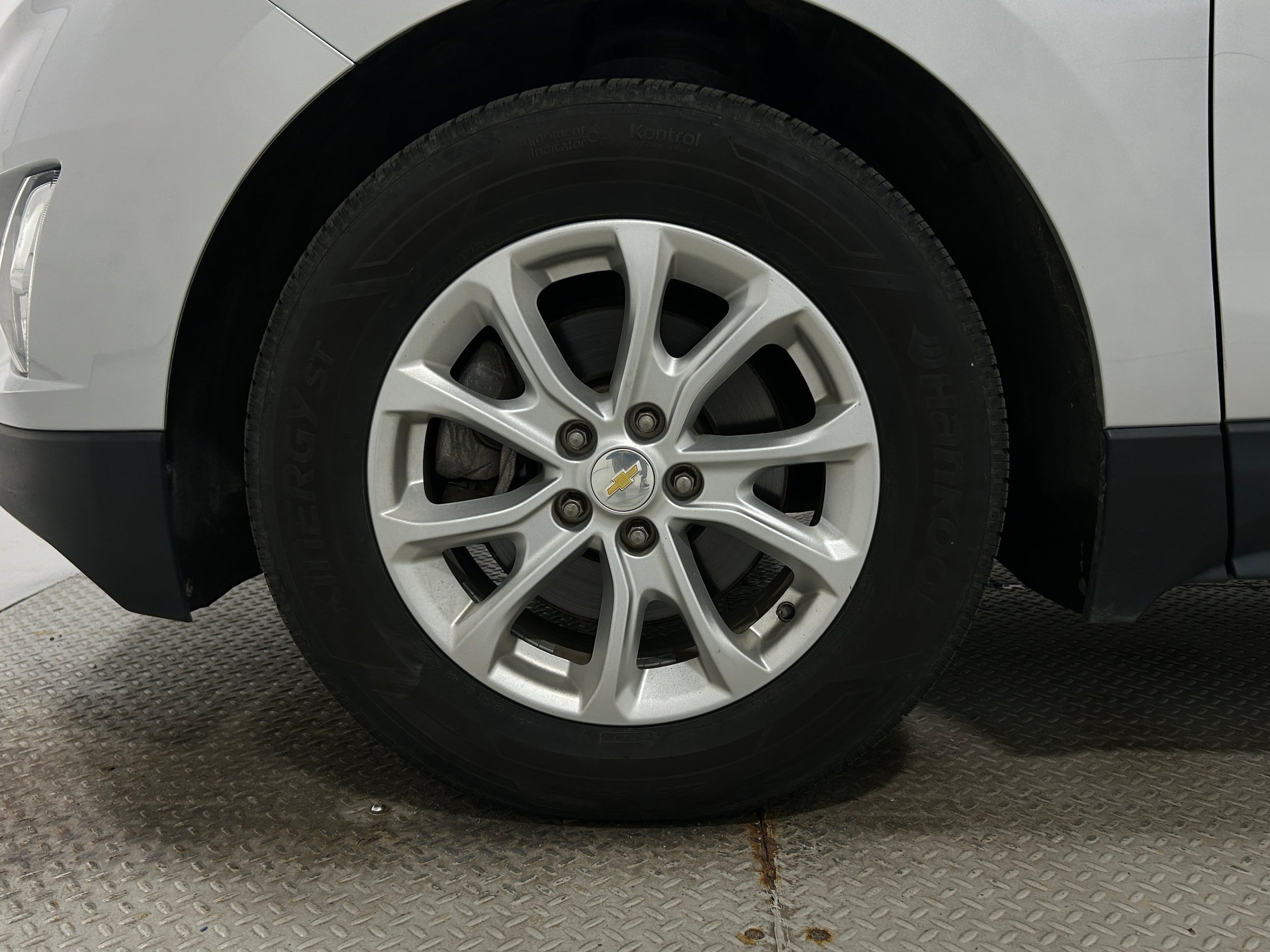 Used 2019 Chevrolet Equinox LT AWD/4WD image 36