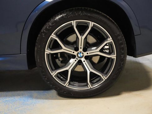 Used 2023 BMW X5 xDrive40i w/ M Sport Package image 39