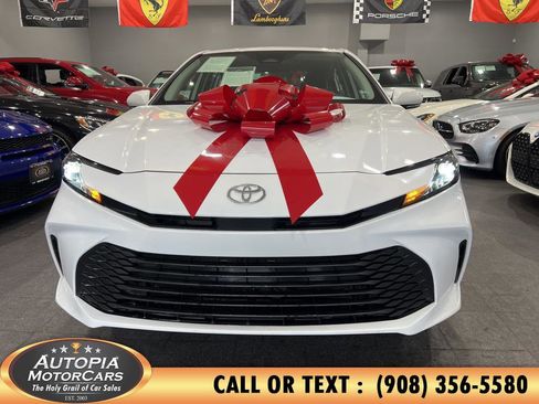 Used 2025 Toyota Camry LE image 39