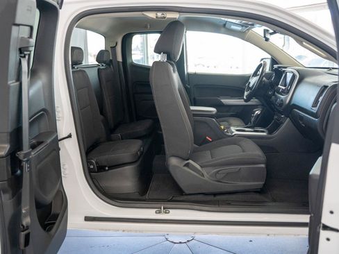 Used 2022 Chevrolet Colorado LT w/ Safety Package AWD/4WD image 23