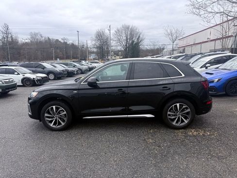 Used 2022 Audi Q5 2.0T Premium w/ Convenience Package image 4